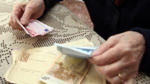 Pensione sociale, le regole e i requisiti per ricevere l’assegno nel 2020