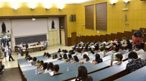 Bologna: positiva al Covid, ma si presenta lo stesso al test di ammissione di medicina
