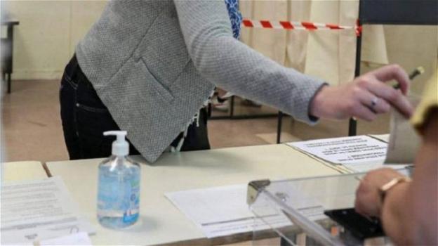 Referendum sulla riduzione del numero dei parlamentari e senatori italiani, si vota