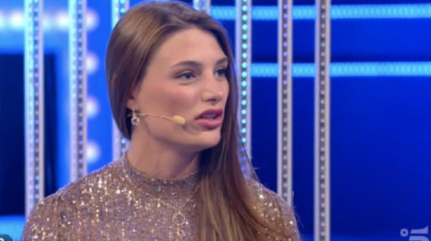 GF Vip, Franceska Pepe assente ad inizio puntata: rissa sfiorata dietro alle quinte