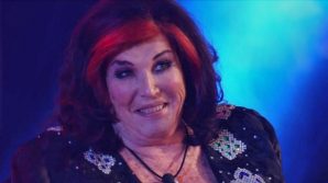GF Vip, la Contessa De Black lancia una bottiglia contro Tommaso Zorzi: il web insorge