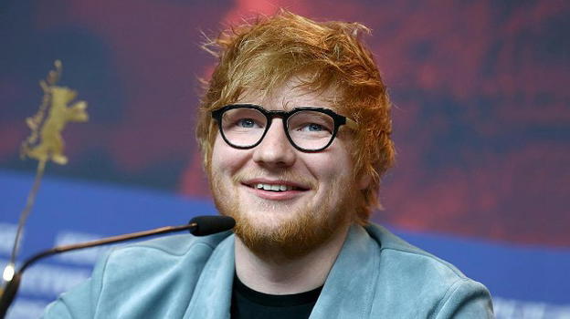 Londra, Ed Sheeran dona pasti gratis ai bambini in difficoltà nel suo ristorante