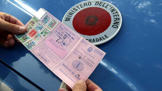 Catania: denuncia lo smarrimento della patente, ma gliel’avevano ritirata il giorno prima