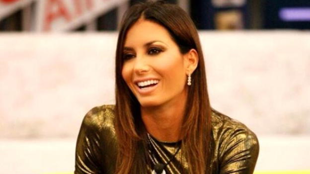 GF Vip – Elisabetta a Pierpaolo: "Solo il velino puoi fare", ma anche nel suo passato c’è "Striscia La Notizia"