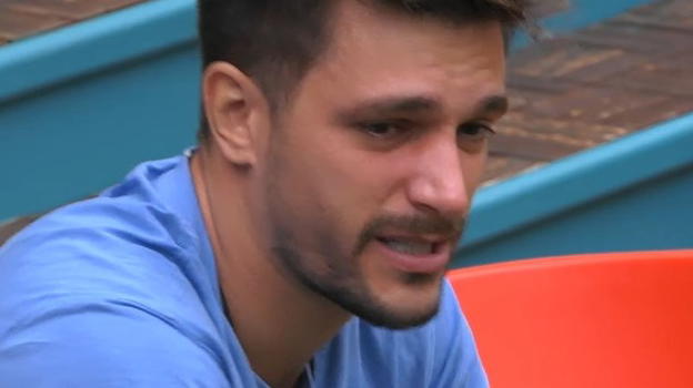 Grande Fratello Vip, Andrea Zelletta va in nomination punitiva: "Non volevo mettere in difficoltà gli autori"