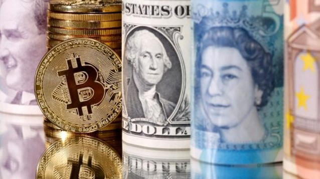 Boom Bitcoin, raggiunti i 15000 dollari di quotazione