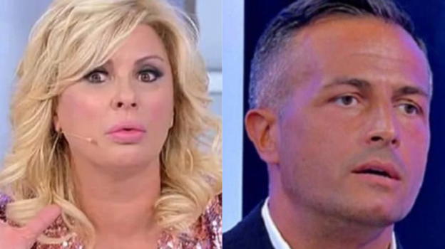 Uomini e Donne, anticipazioni 12 novembre: Tina Cipollari assente, il ritorno di Riccardo Guarnieri