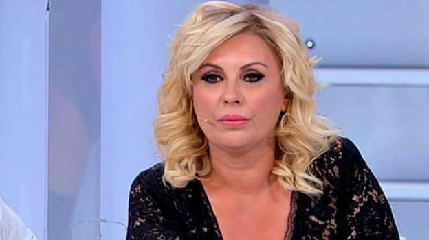 Tina Cipollari svela le sue fragilità: "Sono piena di paure"