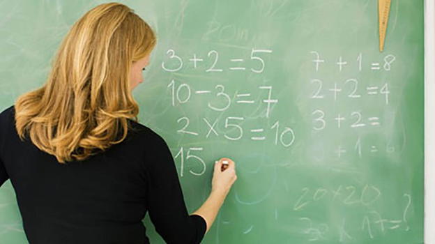 Professoressa di Imperia arrotondava lo stipendio con annunci hot online