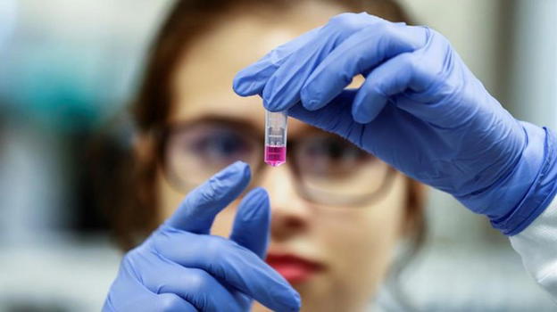 Immunologo Silvestri: "I vaccini anti-Covid sono sicuri ed efficaci"