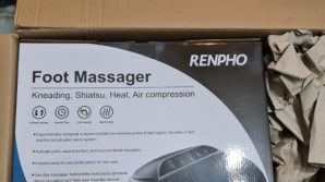 Comprano la PlayStation 5 su Amazon UK, ma a casa arrivano massaggiapiedi, cibo per gatti e una friggitrice