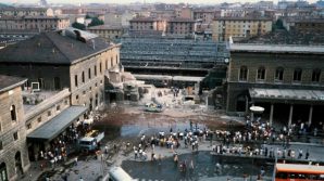 Un nuovo francobollo nel ricordo della strage di Bologna del 1980