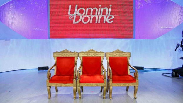 Uomini e Donne, la storica sigla va in pensione: pronta una nuova