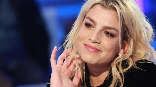 Emma Marrone non vuole figli ora: "La maternità non è un obbligo ma potrei congelare gli ovuli"