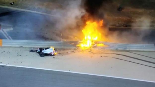 Gp Bahrain: incidente alla partenza, Romain Grosjean vivo per miracolo