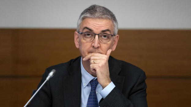 Covid-19, Silvio Brusaferro: "La pandemia ci accompagnerà ancora per un anno e mezzo"