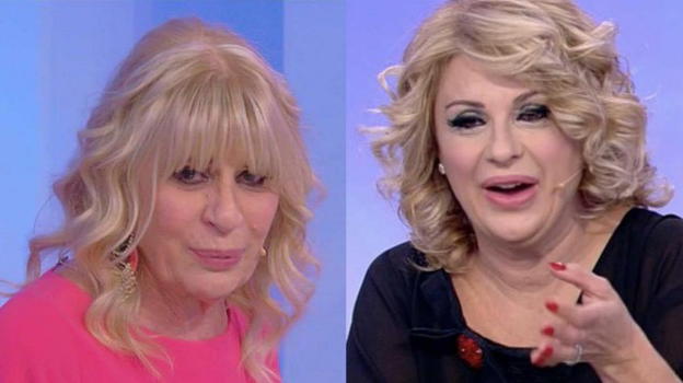 U&D, Gemma non porta le prove del complotto e Tina la massacra: "Povera illusa, oggetto di tutti!"