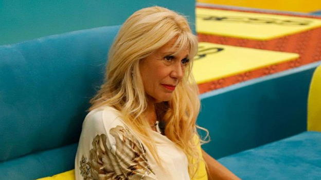 "Pomeriggio 5", le avventure erotiche di Maria Teresa Ruta: "Ho fatto l’amore in un sarcofago egizio"