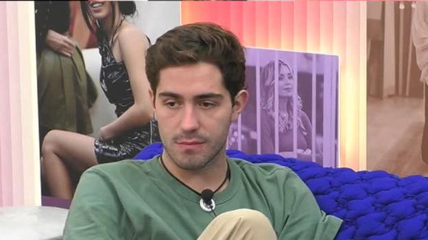 Gf Vip, Tommaso Zorzi svela un fatto di vita privata, i fan ipotizzano che riguardi Mahmood