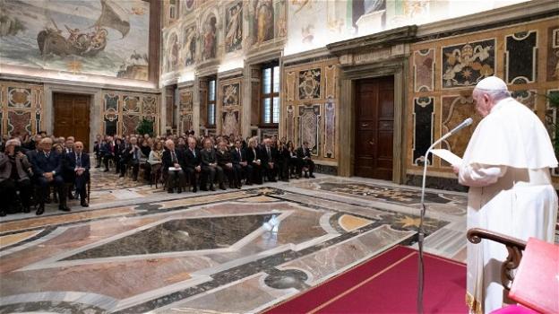 Papa Francesco preoccupato, la pandemia aggrava "le disuguaglianze già presenti"