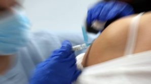 Covid-19, l’ipotesi dell’OMS: certificato elettronico di vaccinazione per tutti
