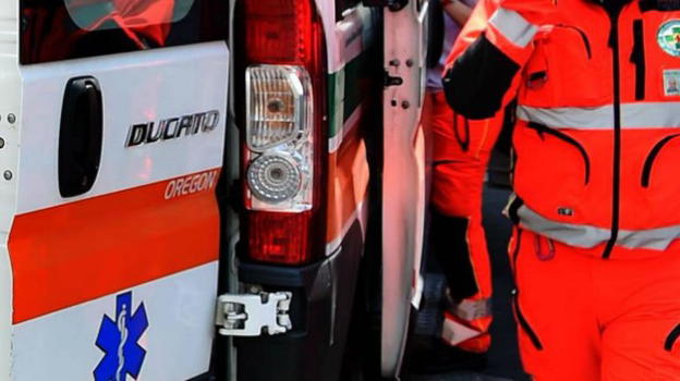 Auto contromano sulla superstrada: morta una donna di 84 anni