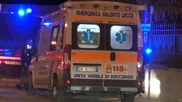 Violento scontro tra auto e moto: morto sul colpo un 36enne