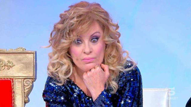 Tina Cipollari e Vincenzo Ferrara, amore al capolinea. Roberto Alessi svela un retroscena: "Ci vuole rispetto"