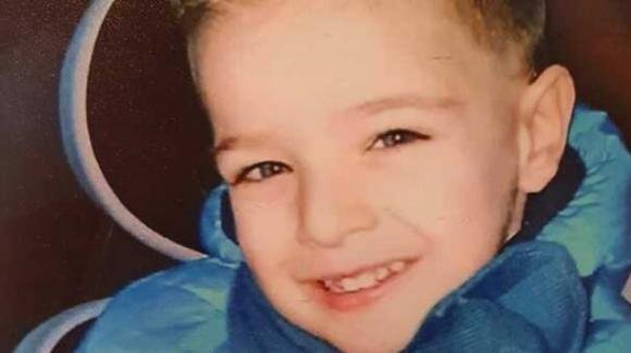 Oggi pomeriggio i funerali del piccolo Alessandro Sgambati, stroncato da un neuroblastoma a soli 8 anni