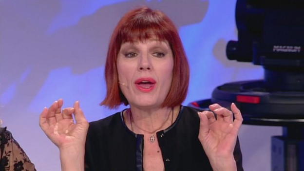 U&D, Tinì Cansino scatena il caos con una frase: Tina le ricorda il suo passato