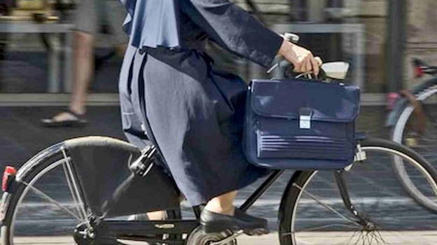 Milano piange suor Maria Assunta, investita e uccisa mentre portava il cibo ai senzatetto