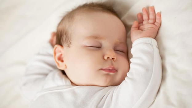 USA: Bambino di due anni abbandonato con una nota ed un cambio di vestiti