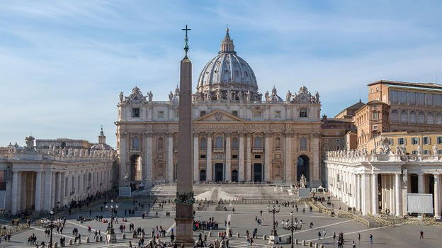 Covid-19, Vaticano: "Moralmente accettabili vaccini ottenuti con cellule da feti abortiti"