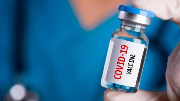La dottoressa Maria Rosaria Capobianchi è la prima vaccinata d’Italia contro il Covid