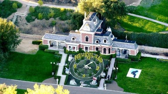 Neverland, il ranch di Michael Jackson venduto a un miliardario americano