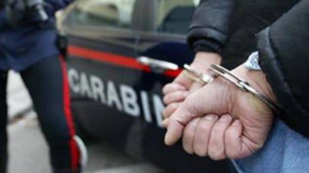 Legata, sequestrata e abusata la notte di Natale: in manette un 39enne nel varesotto