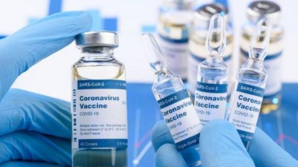 Covid-19, inchiesta Repubblica: "Nelle RSA personale sanitario rifiuta il vaccino"