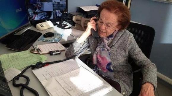 Nonna Alma premiata da Mattarella: a 92 anni è la centralinista della Croce Rossa di Srona