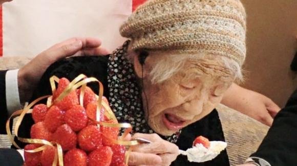 Kane Tanaka: la donna giapponese più anziana del mondo compie 118 anni