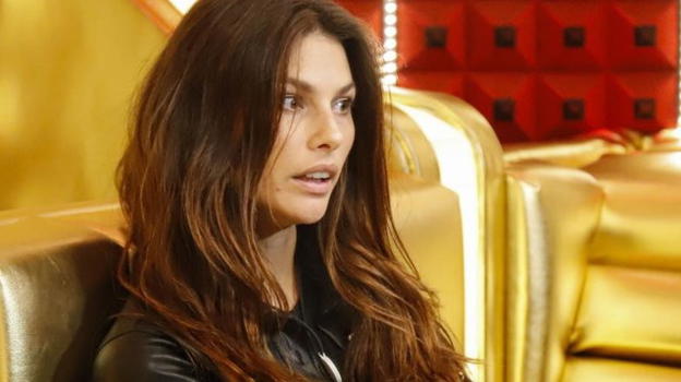 GF Vip, ritorna l’hashtag "#televototruccato": Dayane Mello sostenuta da una pagina seguita da 16,8 milioni di persone