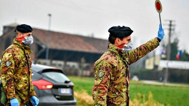 Covid-19, dal 7 gennaio torna la divisione in fasce di rischio: ipotesi lockdown nel weekend