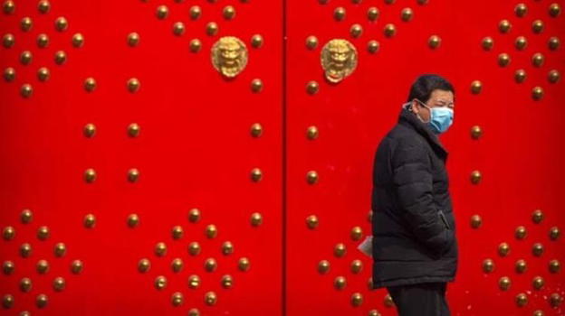 Covid-19, la Cina non dà il via libera alla missione dell’Oms a Wuhan: forse problemi di visti