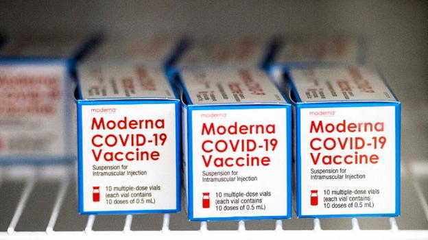 USA: farmacista distrugge 500 dosi di vaccino convinto mutasse il Dna umano