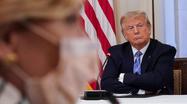 USA, funzionari del Governo vorrebbero rimuovere Trump dopo gli scontri a Washington