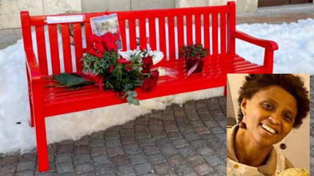 Trento: una panchina rossa in memoria di Agitu Gudeta, la pastora della valle dei Mocheni