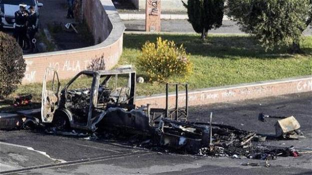 Roma, pena ridotta a 30 anni per Seferovic: bruciò vive tre sorelline in un camper
