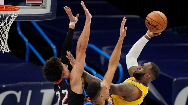 NBA, 13 gennaio 2021: i Lakers fanno sfracelli in casa dei Thunder, i Nets si regalano Harden e la vittoria sui Knicks