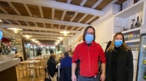 Ristoratore viola il Dpcm e apre anche a cena: