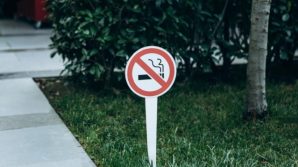 Milano, da domani scatta divieto di fumo all’aperto: multe fino a 240 euro