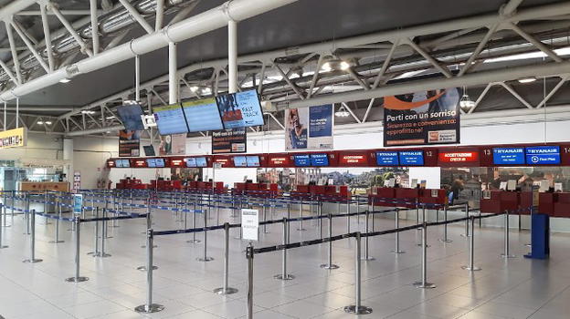 Usa, vive per tre mesi in un’area protetta dell’aeroporto di Chicago: "Ho paura del Covid"